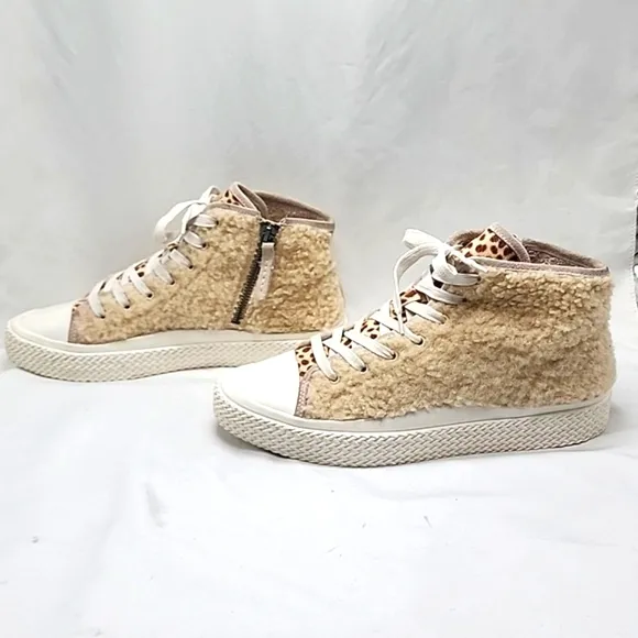 DOLCE VITA VEOLA PLUSH 👟 COLOR NATURAL-FUR LACE-UPS STREET-WEAR LADIES 10 NWOB