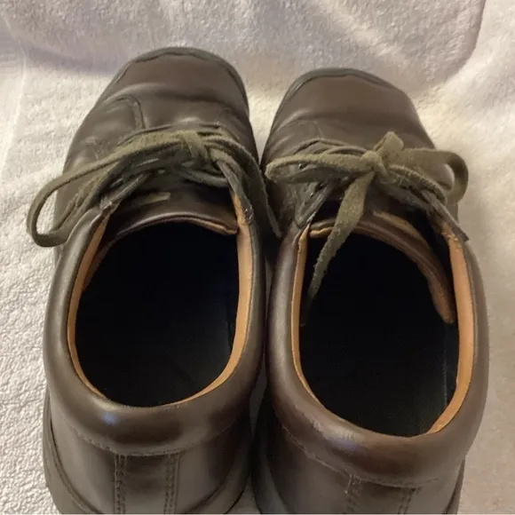 Keen Austin Leather Casual Walking Shoe Brown 9.5