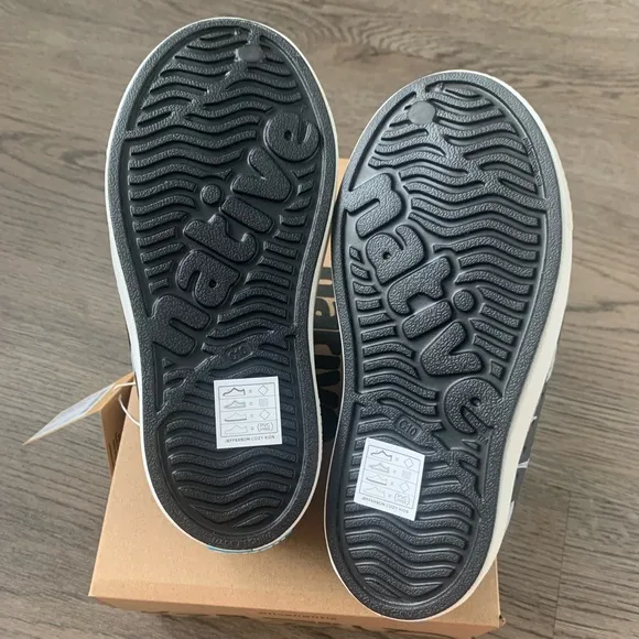 Native Jefferson Cozy Glow Slip-On Shoes - Size C10/EU 27 - Black/Blue - NWB
